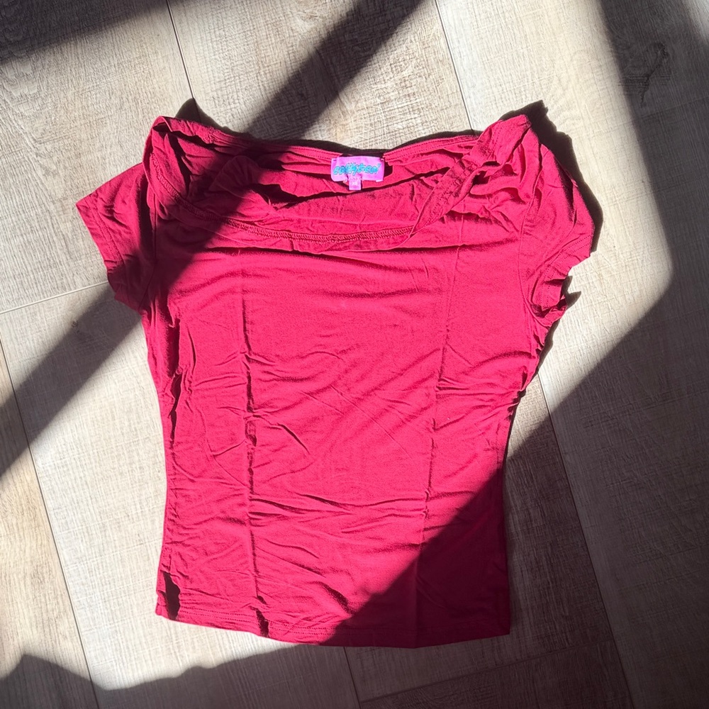 Edikted Javi Cowl Neck top Red